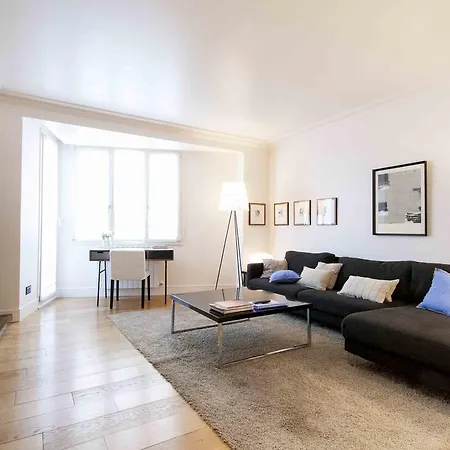 The Collection | Ondarreta Beach Apartment *