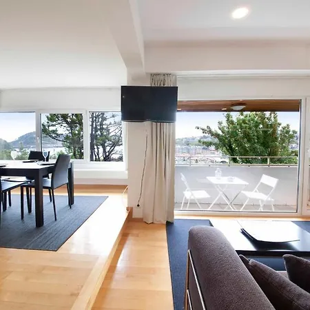 The Collection | Ondarreta Beach Apartment San Sebastian