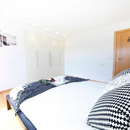 Apartment The Collection | Ondarreta Beach *