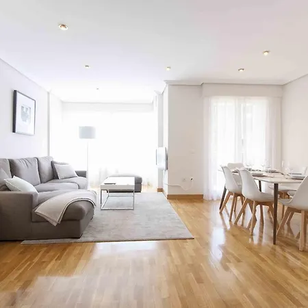 Apartment The Collection | Ondarreta Beach San Sebastian