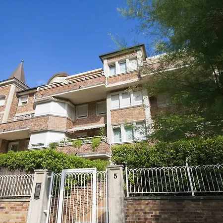 Apartment The Collection | Ondarreta Beach