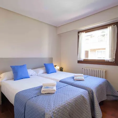The Collection | Ondarreta Beach Apartment San Sebastian