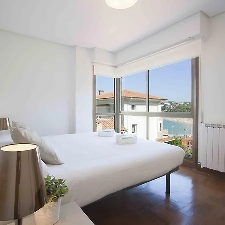 The Collection | Ondarreta Beach Apartment San Sebastian